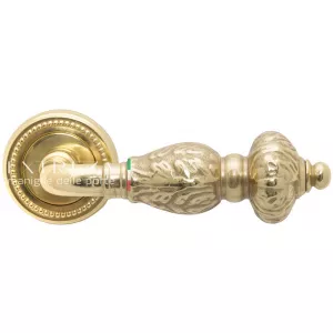 Дверная ручка TESLA 315 R03 полированная латунь F01