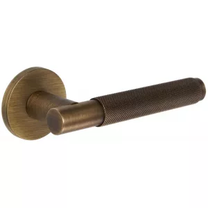 Дверная ручка Hi-tech Slim TUBA 126 на круглой розетке R16 матовая бронза F03