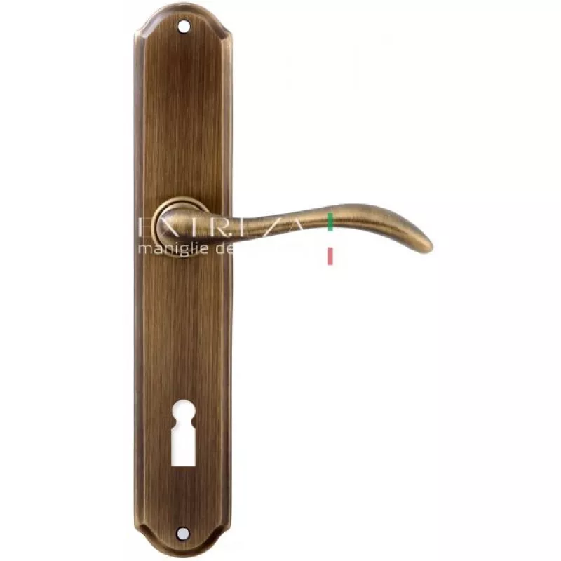 Дверная ручка Extreza AGATA (Агата) 310 на планке PL01 матовая бронза F03 под кабинетный ключ KEY
