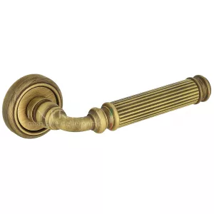 Дверная ручка BENITO (Бенито) 307 на розетке R01 матовая бронза F03