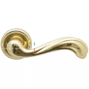 Дверная ручка NINA (Нина) 317 на розетке R01 полированная латунь F01