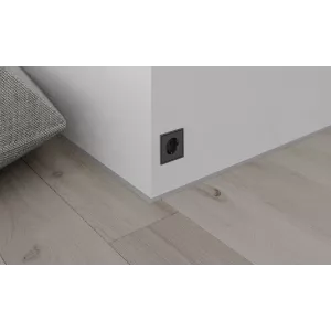 Микроплинтус Лайн Ликорн С-05.25.2 серебристый