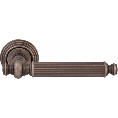 Ручки на розетке MELODIA Дверная ручка на розетке 353P Regina Античное серебро