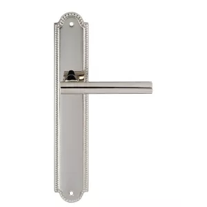 Дверная ручка на планке Extreza 