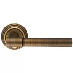 Дверная ручка Extreza 