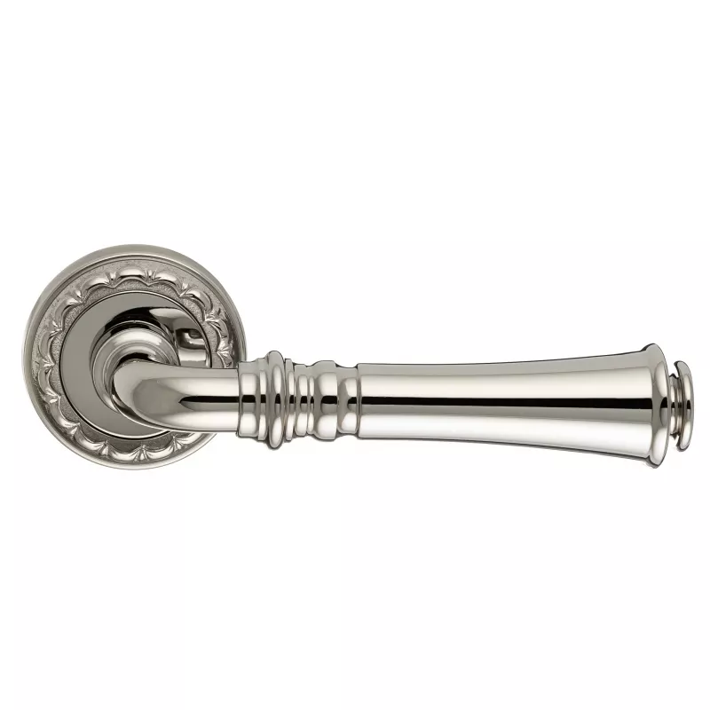 Дверная ручка Extreza "CANNA" 327 круглая розетка R02 полированный никель F21