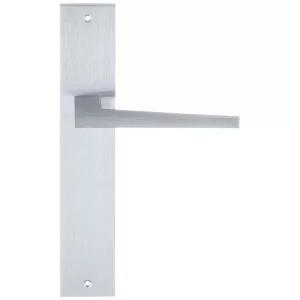 Дверная ручка на планке Extreza Hi-Tech 