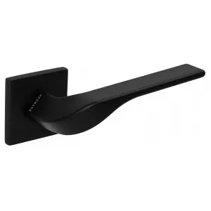 Дверная ручка на розетке Extreza AURA-R15-F22 (AURA 134) черный матовый