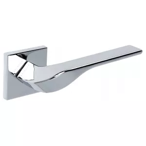 Дверная ручка на розетке Extreza AURA-R15-F04 (AURA 134) полированный хром