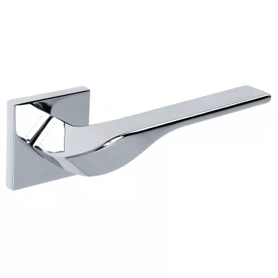 Дверная ручка на розетке Extreza AURA-R15-F04 (AURA 134) полированный хром