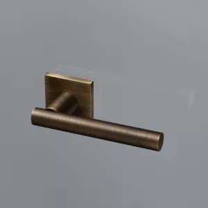 Дверная ручка Extreza HI-TECH 