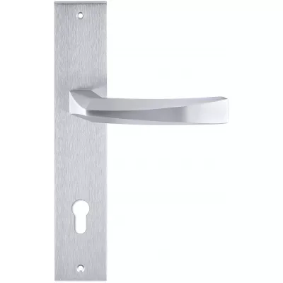 Дверная ручка Extreza Hi-Tech "ELIO" (Элио) 109 на планке PL11 матовый хром F05 под цилиндровый механизм CYL